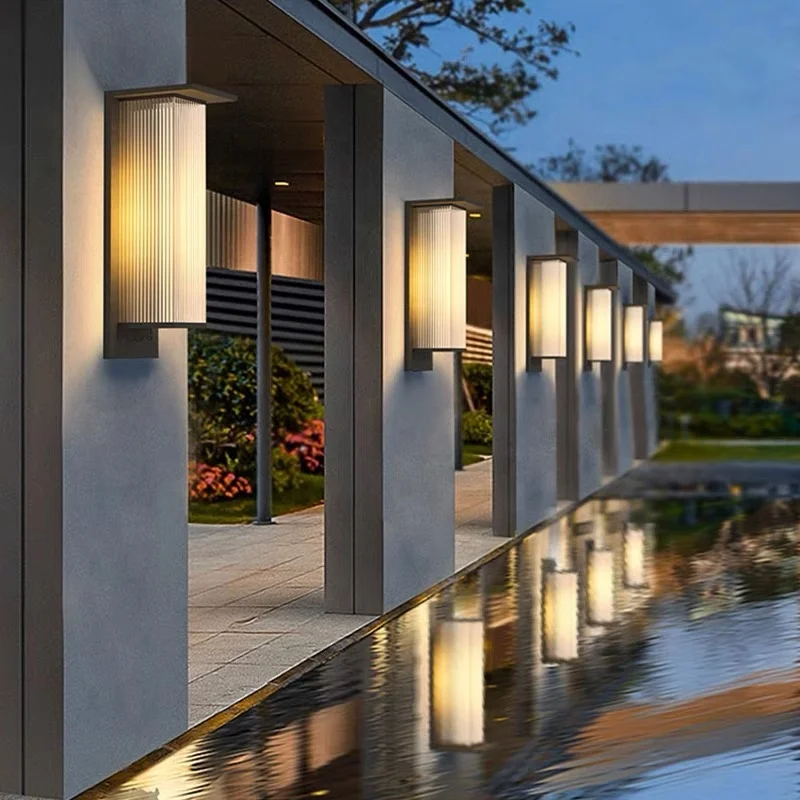 Large scale solar garden wall lamps with price advantages from the source factory, villa garden wall solar wall lamps