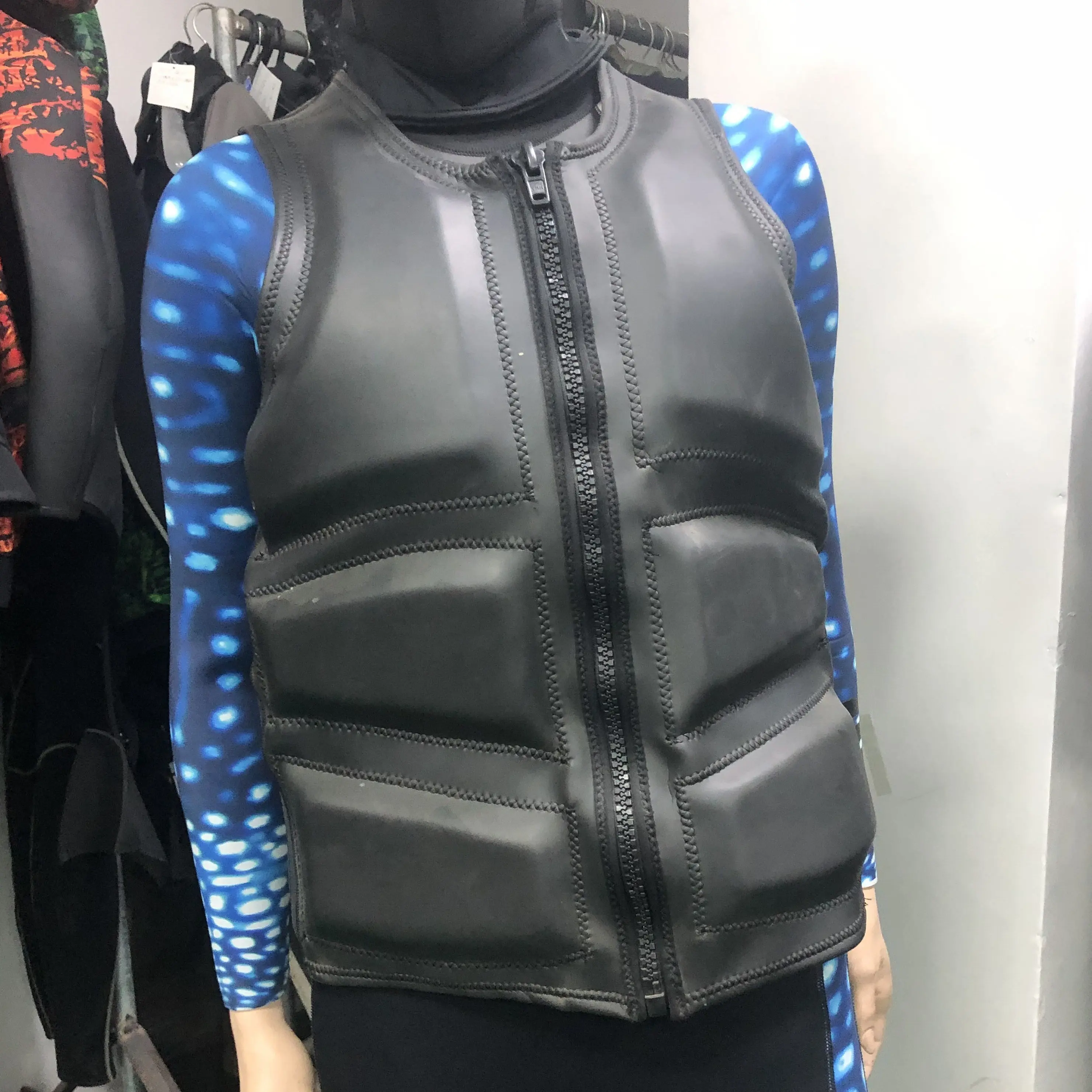 
High quality water sports life jacket vest with neoprene 