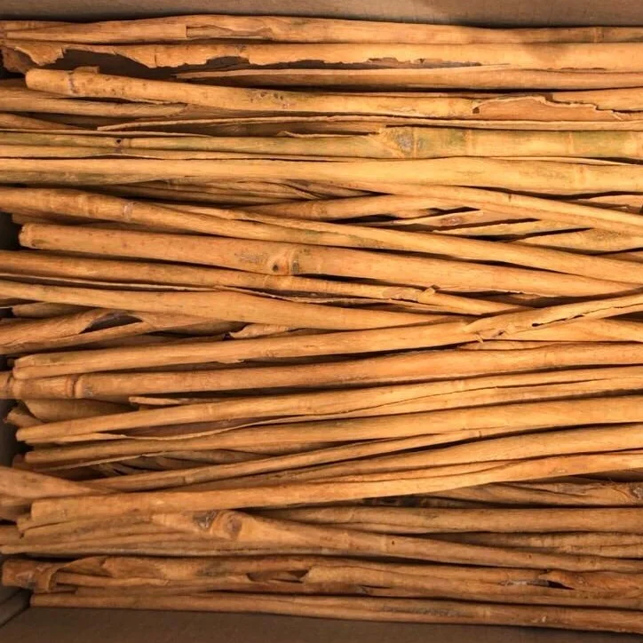 New crop Cinamon stick made in Viet Nam 100% High Quality Organic New Season Spices Herbs Viet Nam Spices Herbs