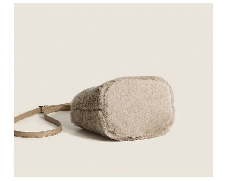 Korea Luxury Winter Women Small Plush Soft Faux Fur Tote Handbags Velvet Fluffy Bucket Shoulder Bag