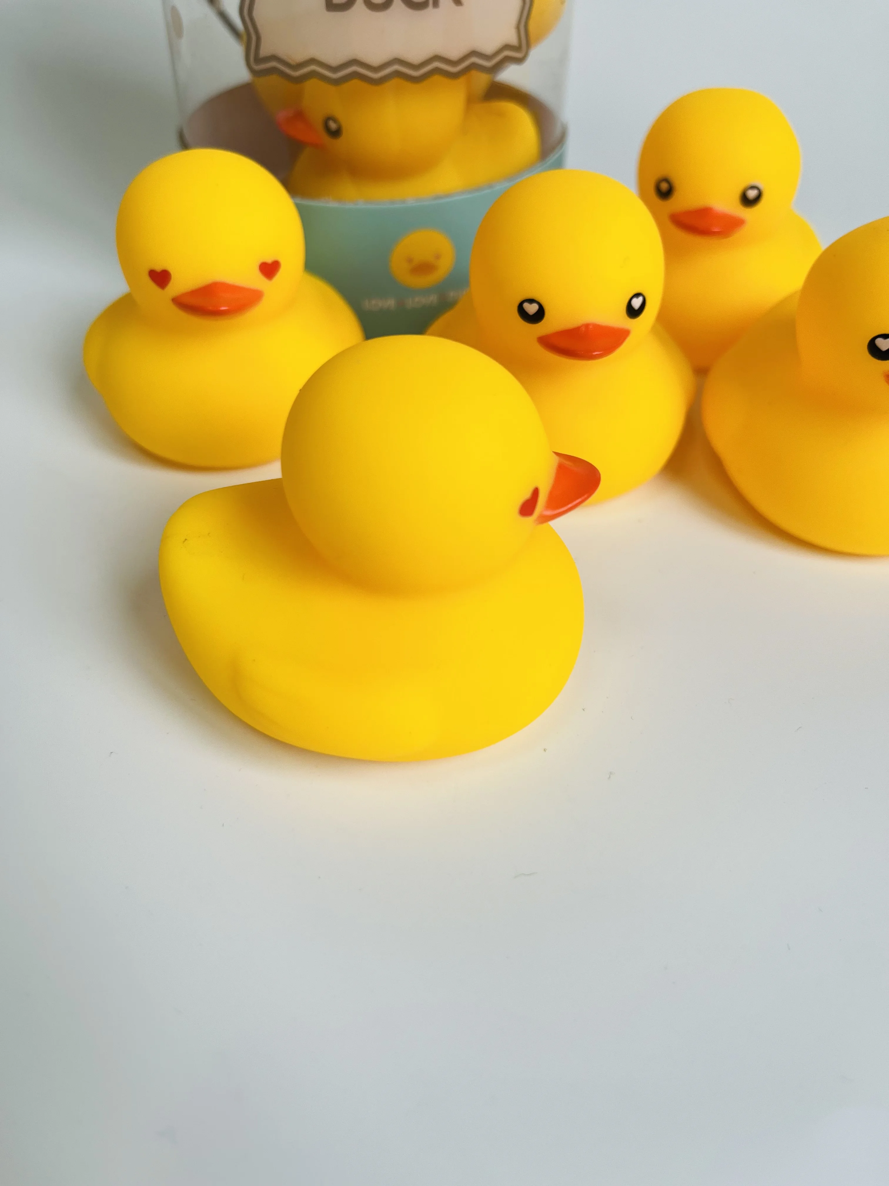 Качественная игрушка для ванной под заказ