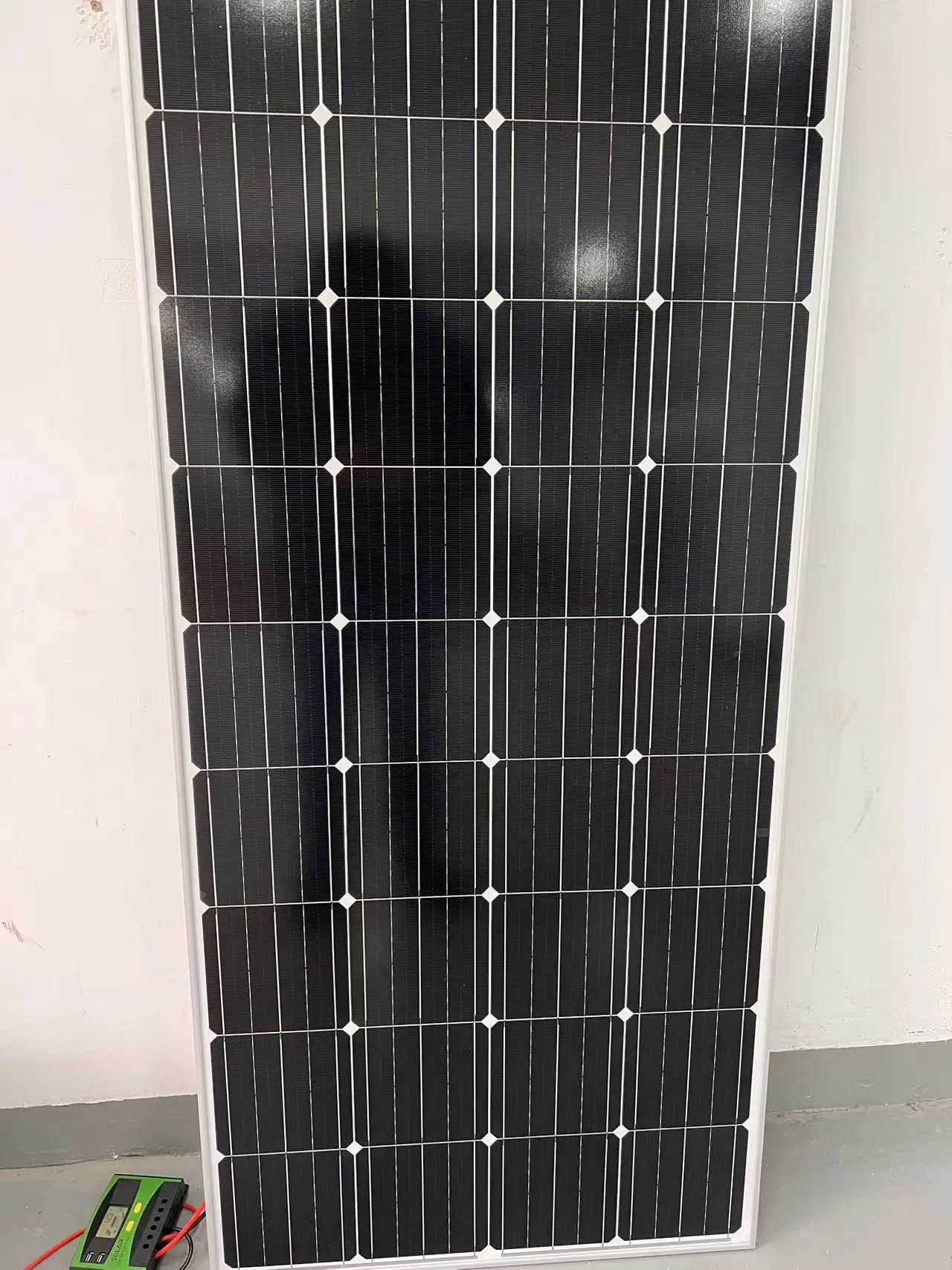 Портативная Солнечная световая башня с высокоэффективной светодиодной лампой для освещения