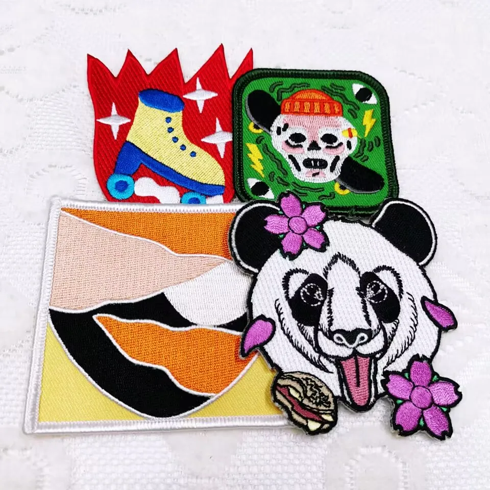 PINSBACK Custom Cartoons Pocket Monsters Pikachu Comics logo characters iron on embroidery patches animal dog and cat squirrel