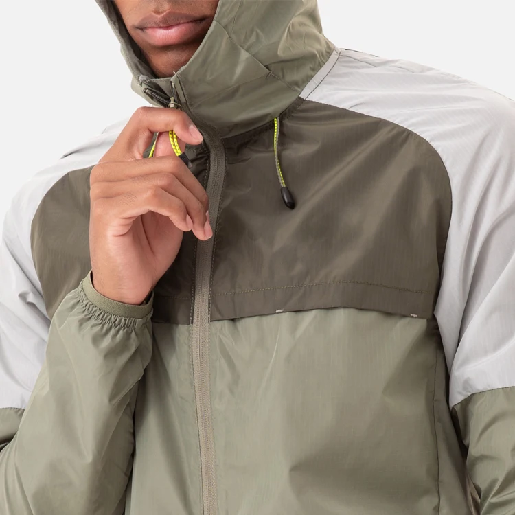 2023 Custom Utility Soft Nylon Windbreaker Jacket Manufacturer Outdoor Clothing Spring Hooded Jacket for Men