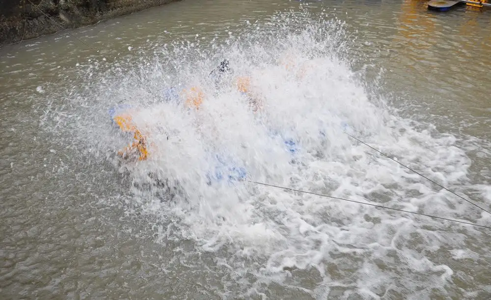 
2HP 1.5KW Prawn Farming 4 Wheels Paddle Wheel Aerator /Waste Water Aerator 