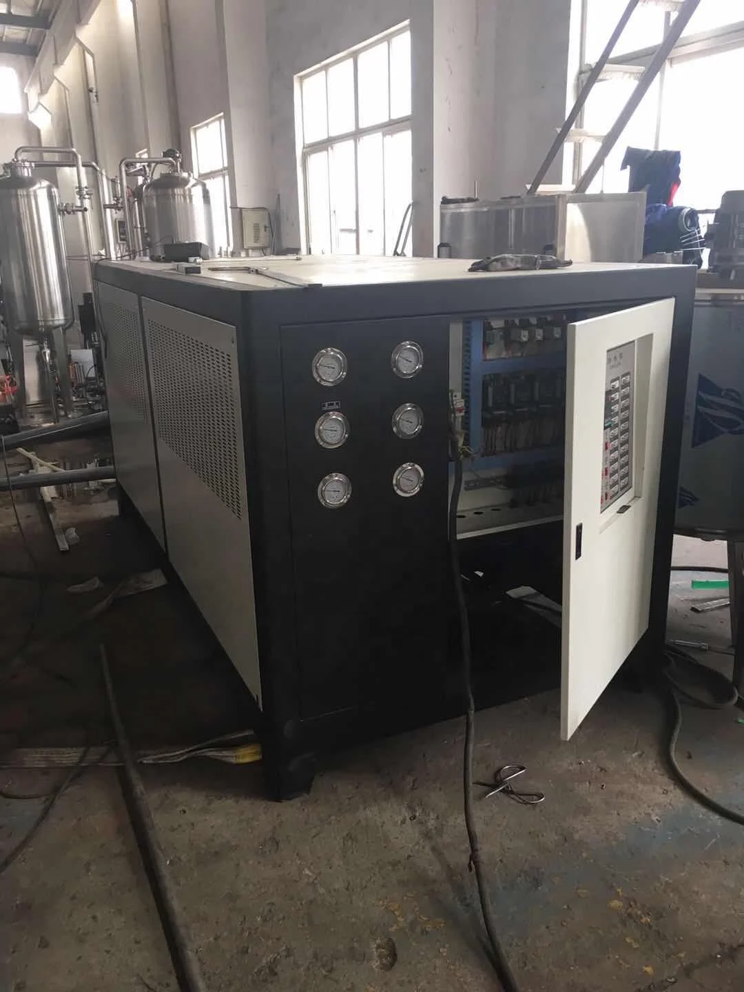 
NEW carbonated drink mixing tank(high speed) 