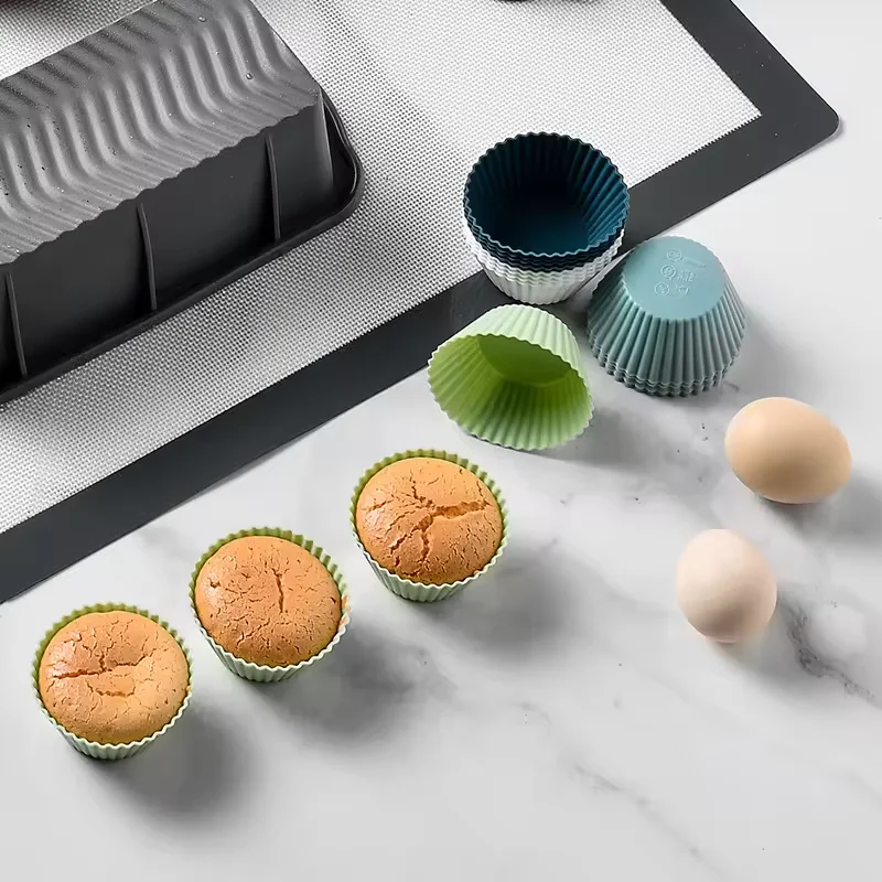 Factory Heat Resistant Reusable Nontoxic Nonstick Cake Baking Muffin Cups Molds Silicone Cupcake Liner