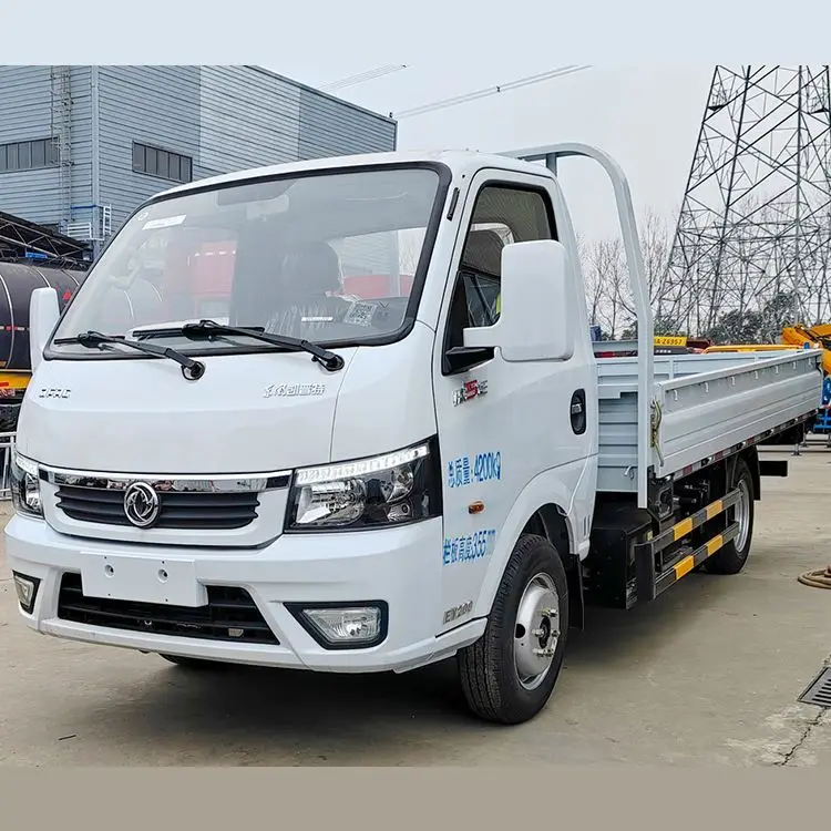 Dongfeng 4x2 Diesel Engine Cummins Brand Mini Cargo Truck 1-10 Ton Load Capacity FAW Dump Truck Construction 5T Gross Euro 2