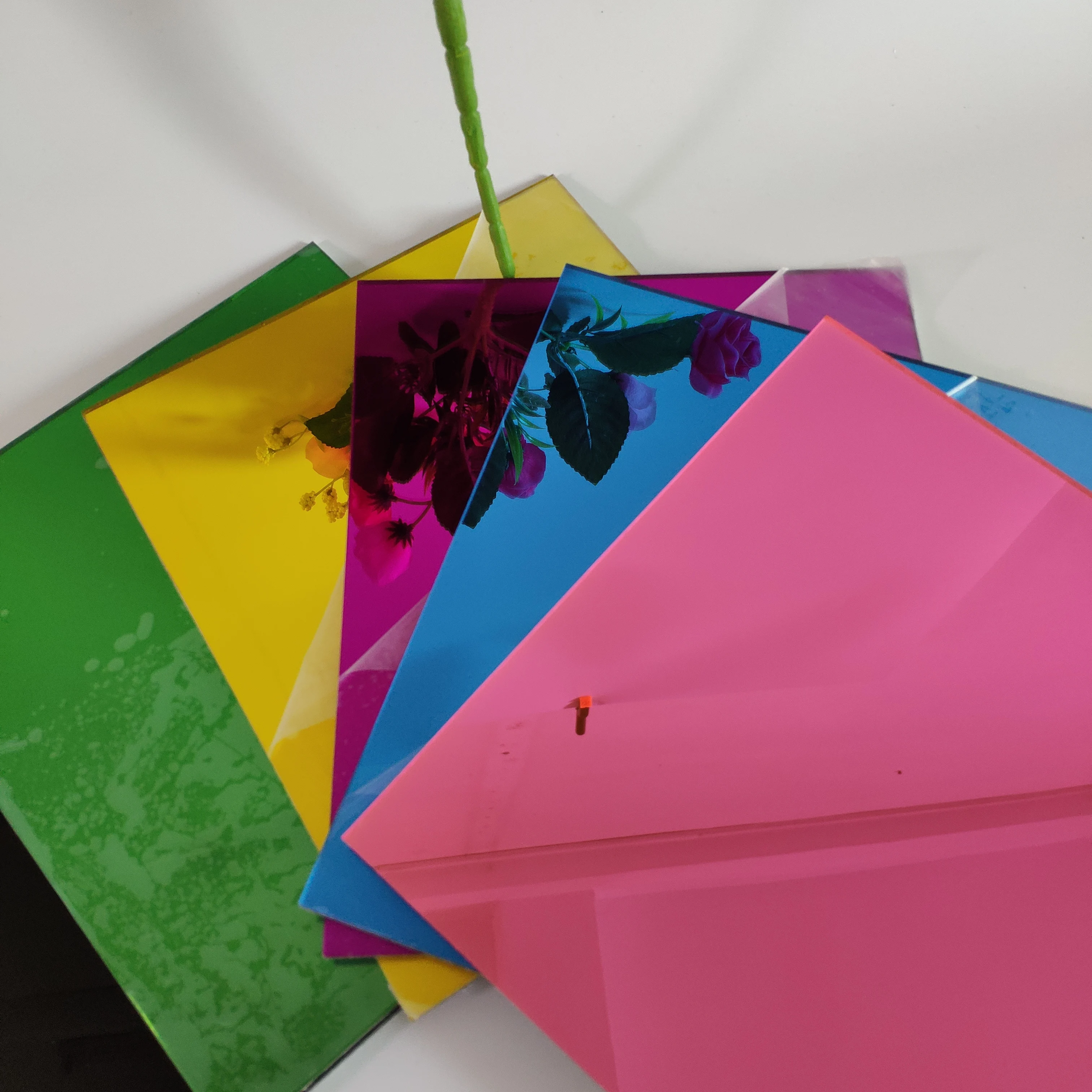 China acrylic manufacture acrylic mirror 3mm 2mm 1mm silver golden perspex/plexi glass mirror sheet factory