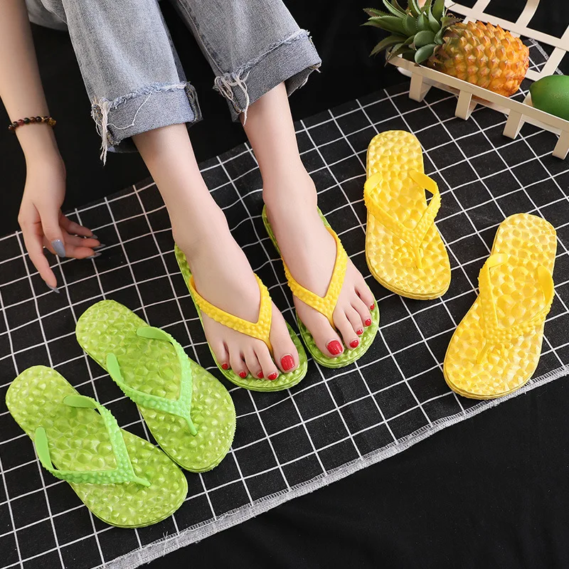 PVC Flip Flops Foot Massage Flat Bottom Ladies Slippers Leisure Flip Flops Non-slip Beach Shoes Summer Fashion Outdoor Slippers