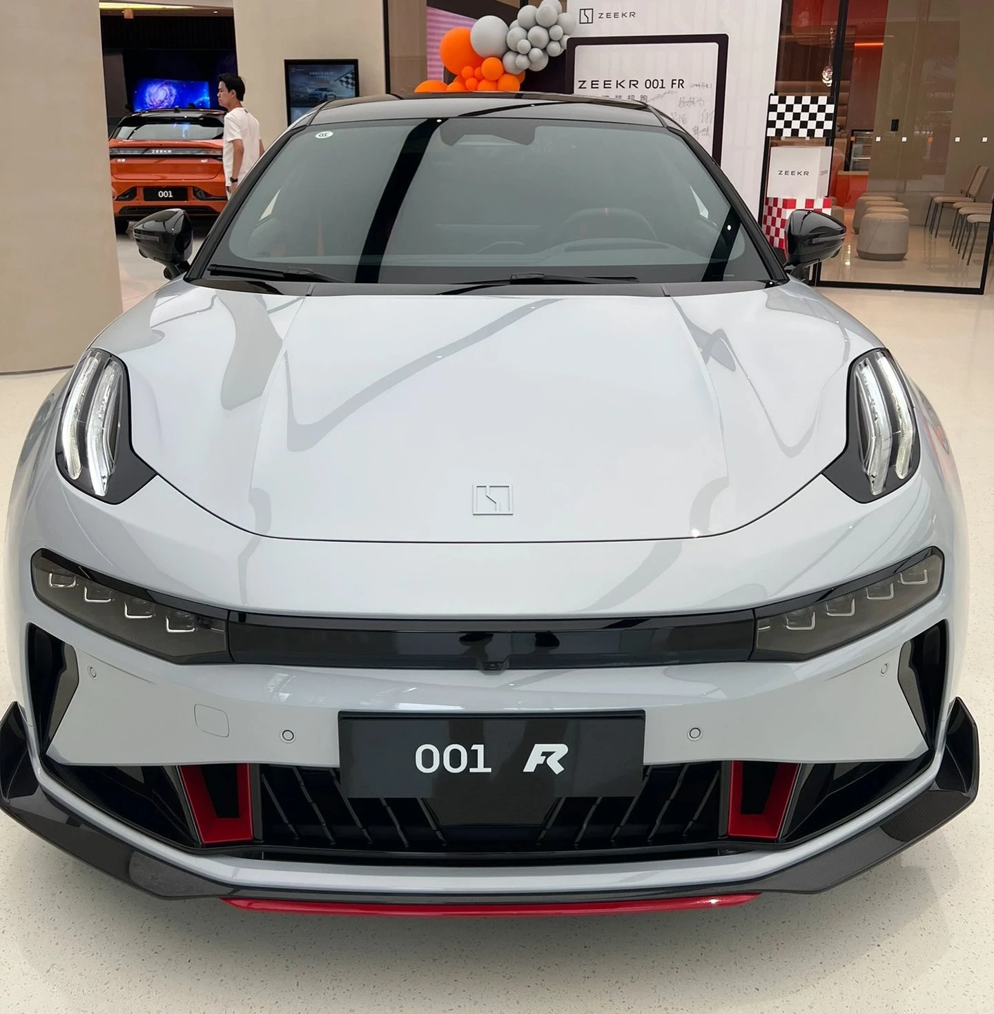 2023 год новинка карбоновая крыша автомобиля 4 двигателя 1265ps zeekr 001 fr Электромобиль депозит