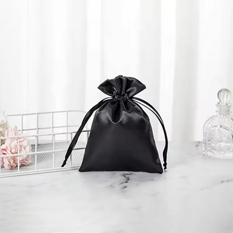 Fashion Wholesale Luxury Satin Jewelry Pouch With Logo Print Customization Best Selling Satin Bag for gift packaging