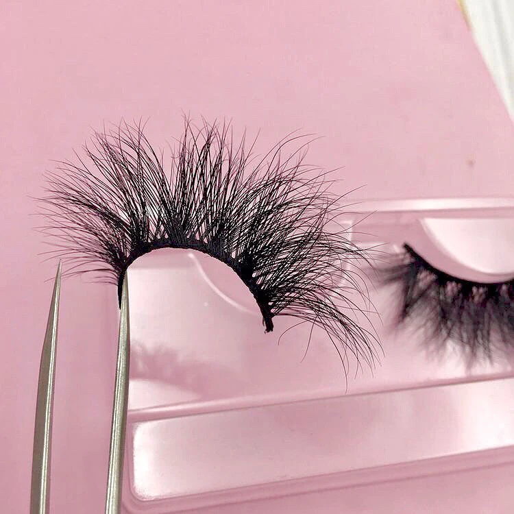 Factory Wholesale Price 25Mm 3D Mink Eyelashes Real Siberian Mink 25Mm Lashes With Customize Own Brand Box