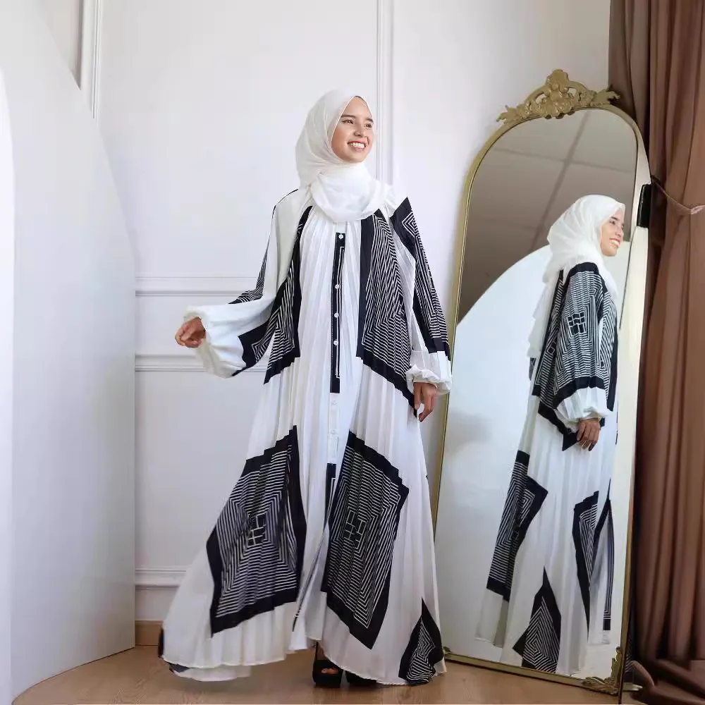 Middle East Muslim high-end printed long skirt with lantern sleeves and pleated loose robe dress