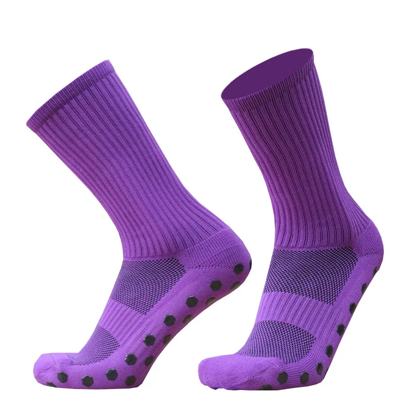 Wholesale knitting machine custom logo crew socks sports grip socks soccer football socks with grip