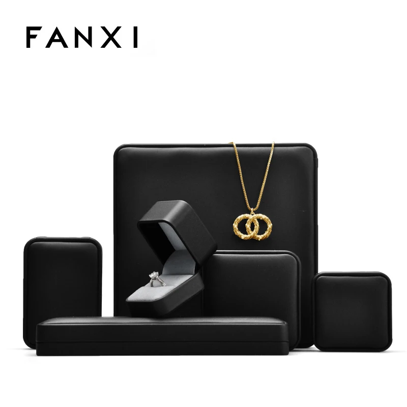 2022 Custom Ring Box Pedant Box High End Black PU Leather Jewelry Packaging Box with Logo