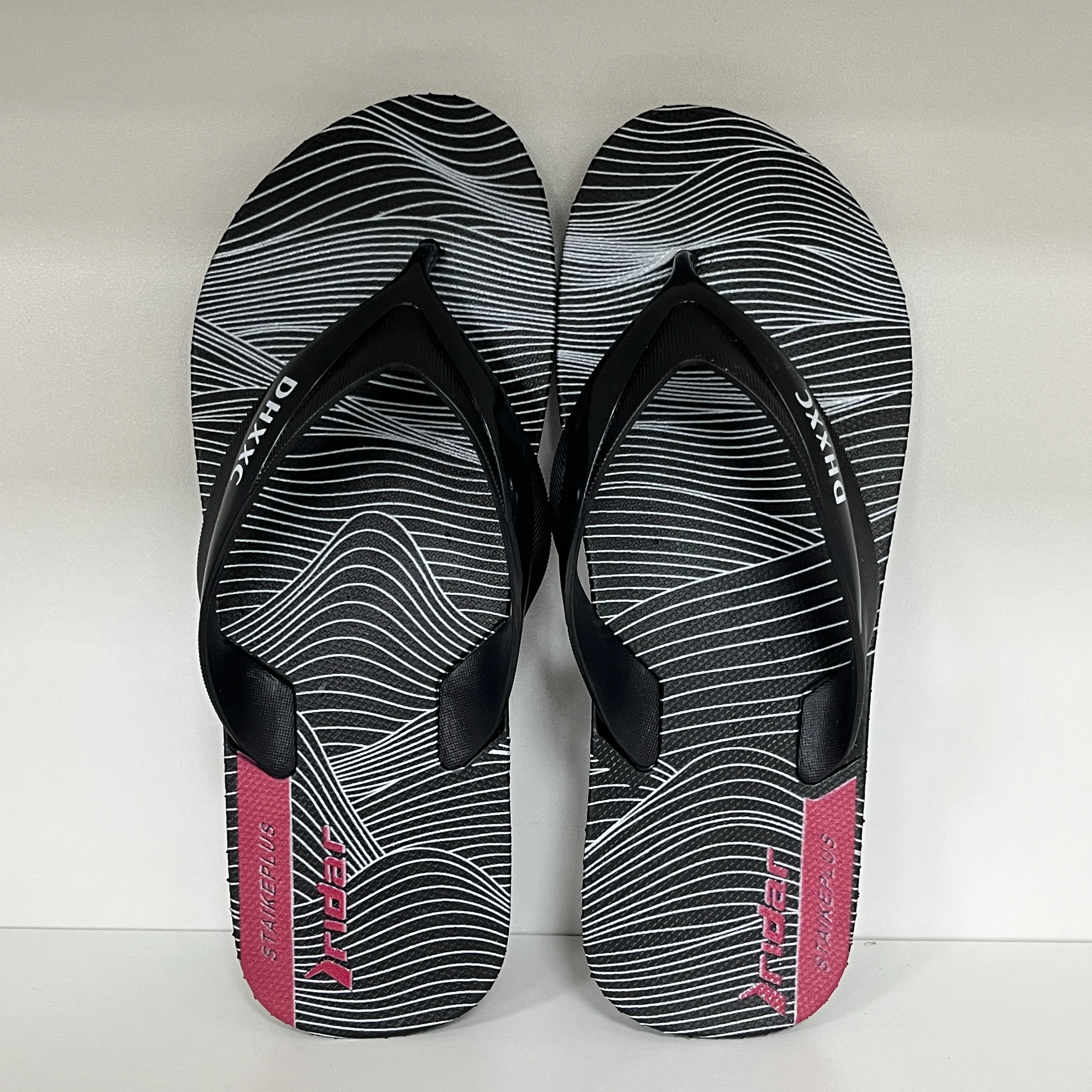 Summer Men Slippers Sandals Wholesale Outdoor Beach Flip Flops Causal Slippers Flip Flops