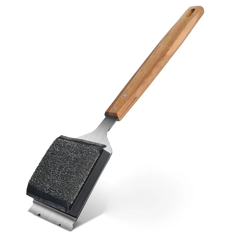 BBQ Cleaning Brush with Wooden Handle BBQ Accessories Bristless barbecue brush with additional replaceable scraper cleaning head