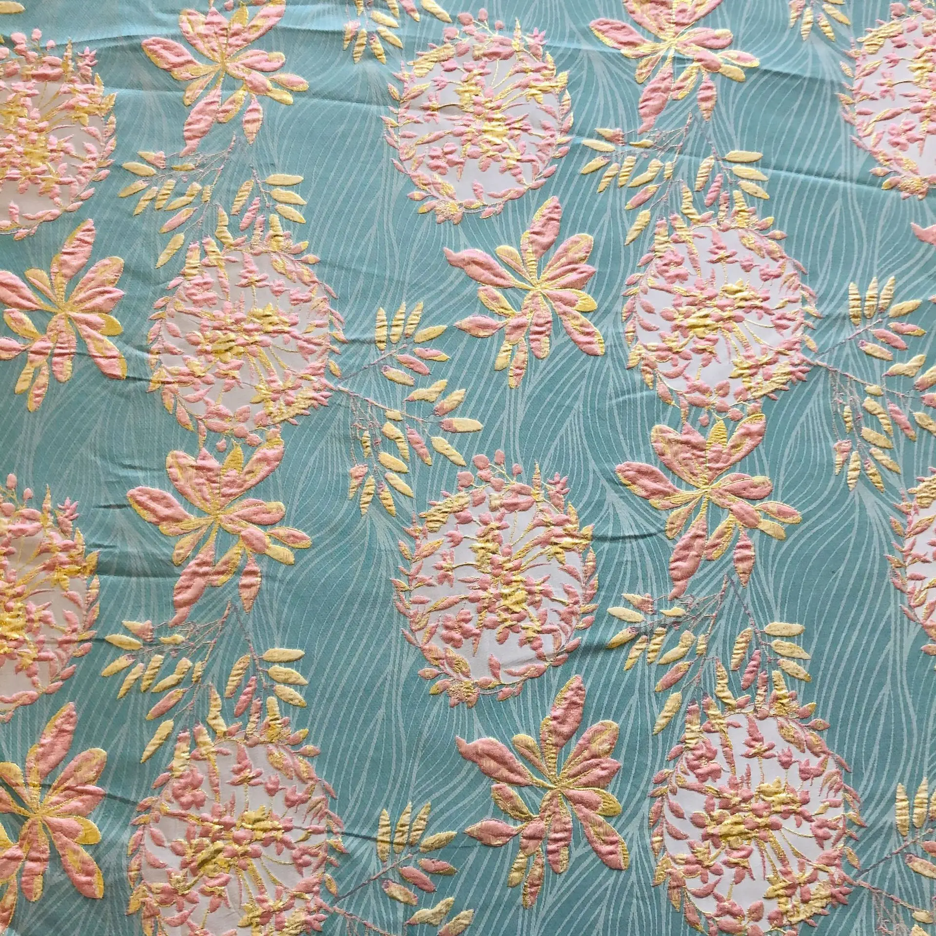 Online Store Best Selling Amazon Metallic Jacquard Woven Fabric For Suit Skirt