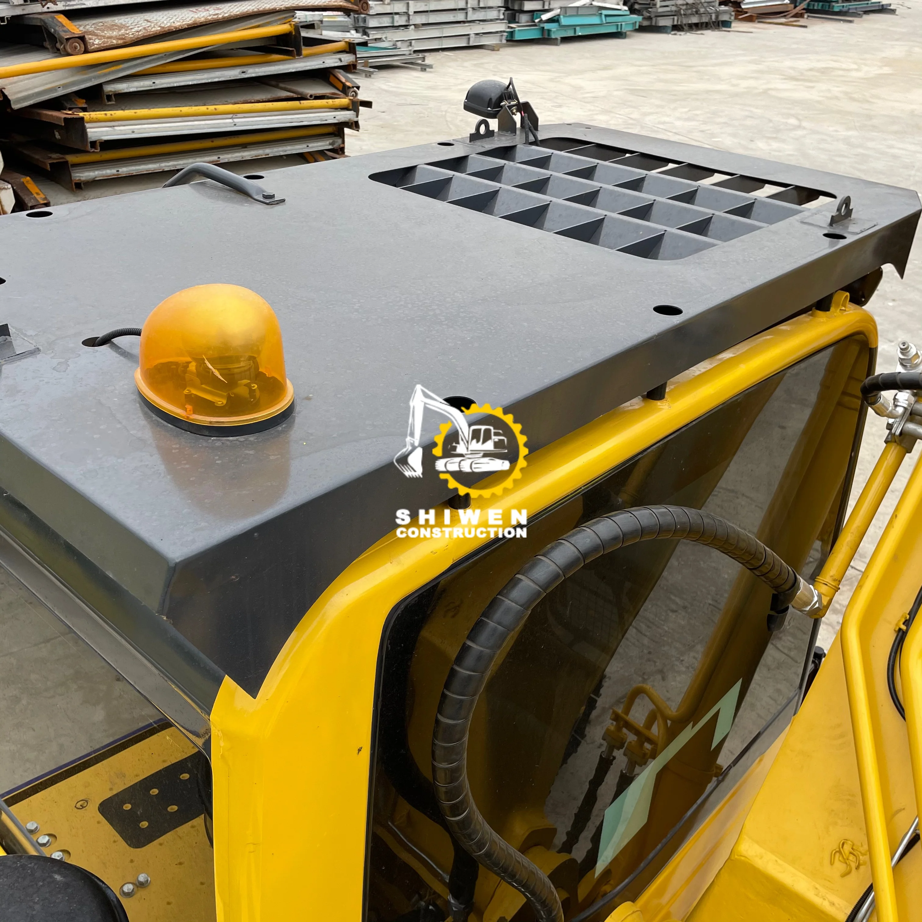 Komatsu PC 200 excavator, second hand excavator original Japan used Komatsu crawler excavator, Komatsu PC200-8 PC200-8N1 PC240