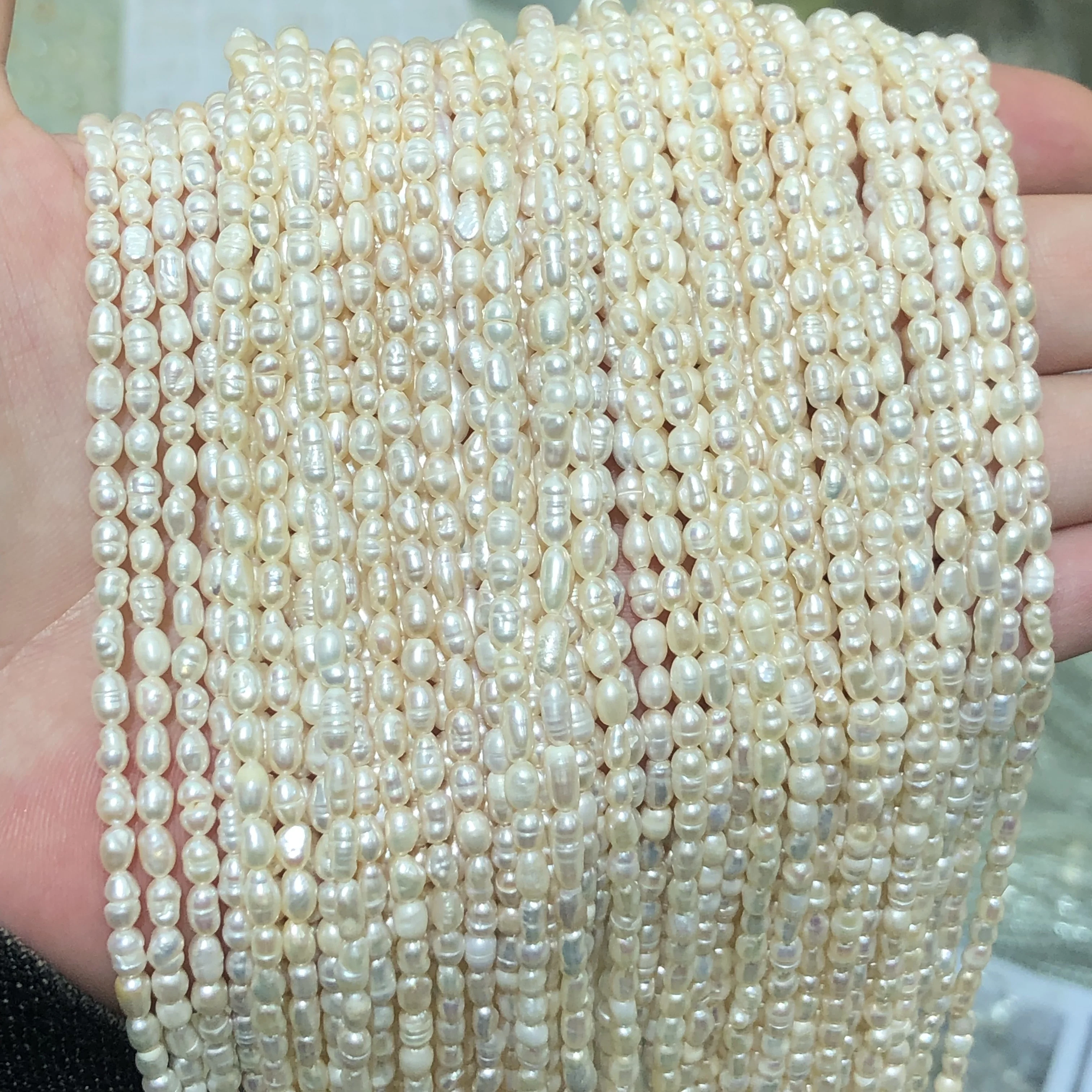Strong light 2-3mm millet bead straight hole natural freshwater pearl semi-finished loose bead bracelet necklace wholesale