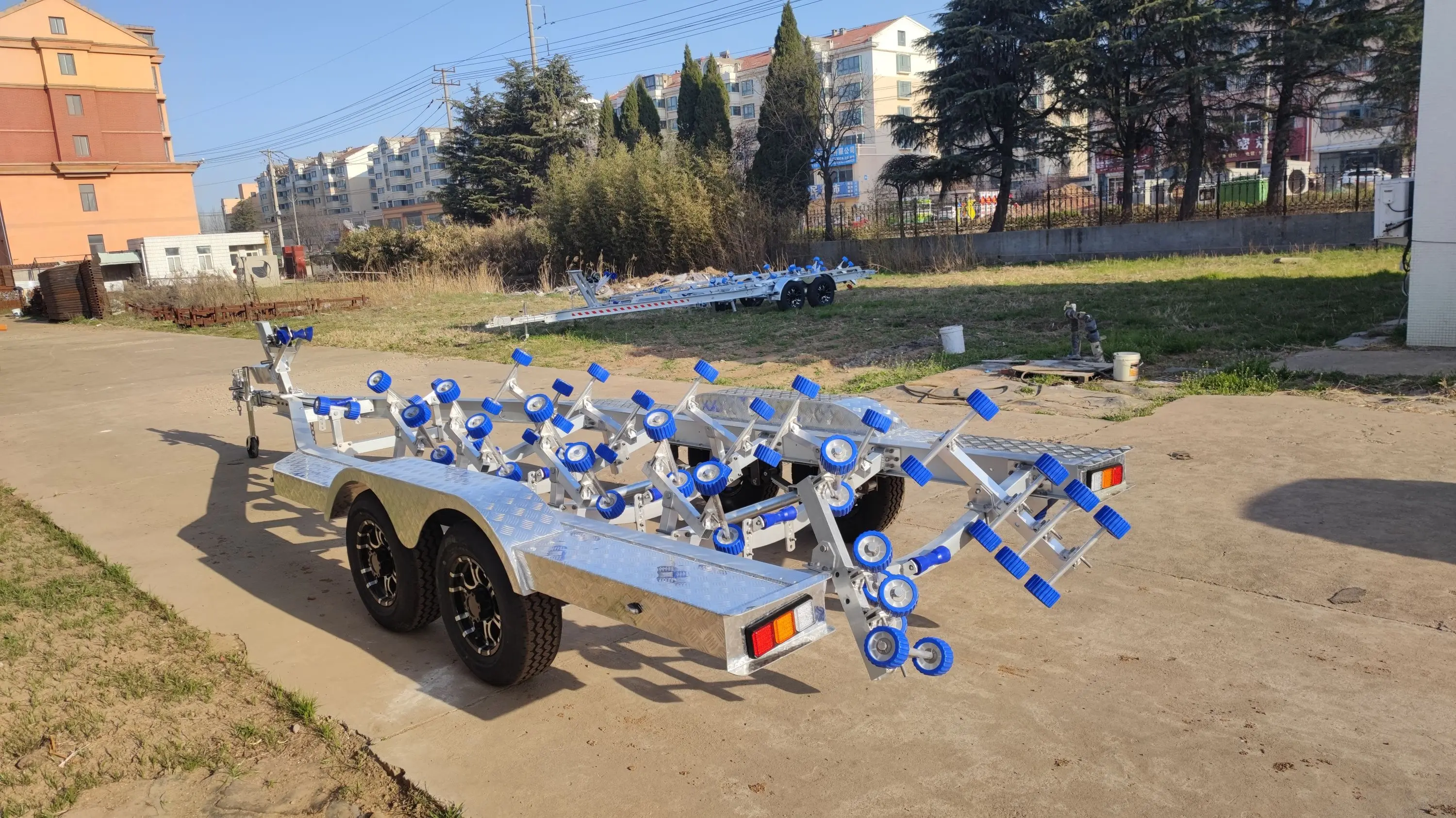 hydraulic brake tandem axle boat trailer aluminum wobbly rollers