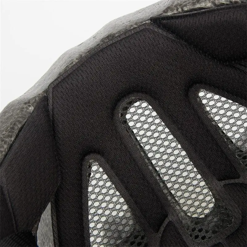High Safety Bicycle Helmet Personal Protective Equipment for Outdoor Skiing Skateboarding and Riding