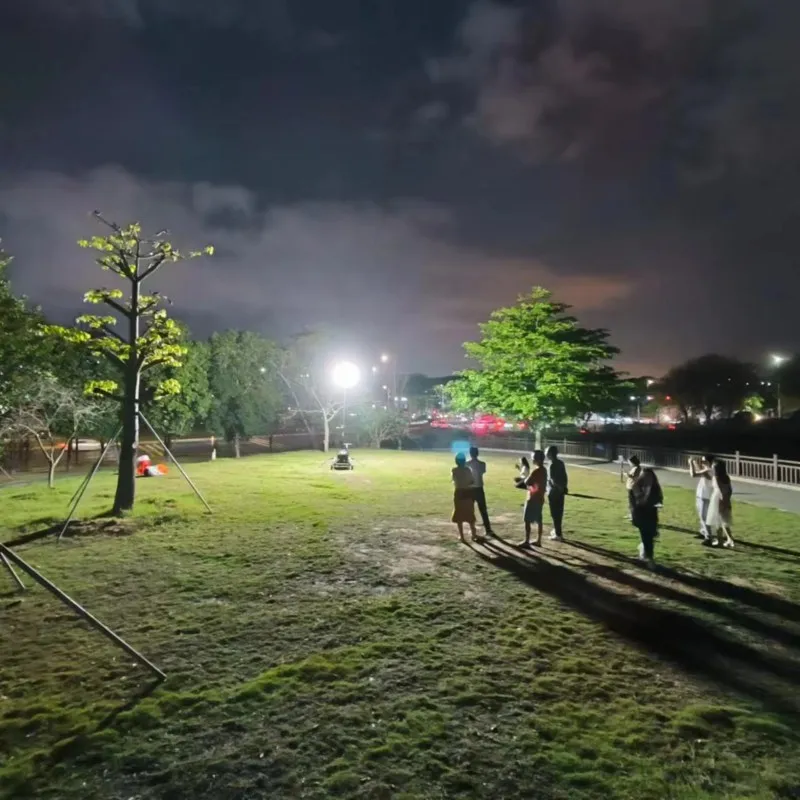 Outdoor Telescopic Mast Inflatable LED Balloon Light Tower with power station for Party Event Film Making rental Lighting