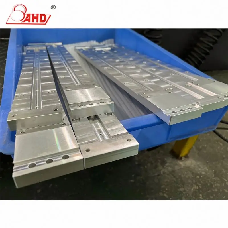 Aluminum alloy punching CNC spare parts processing Surface treatment Aluminum polishing