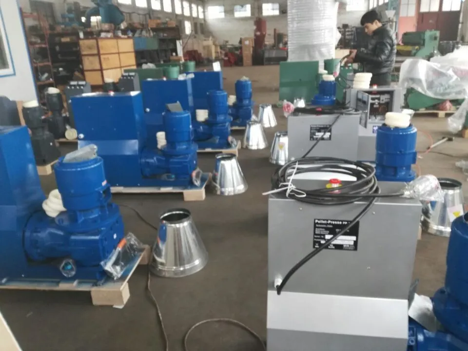 Hot selling DIBO maker/Wood Sawdust pellet machine with CE certificate