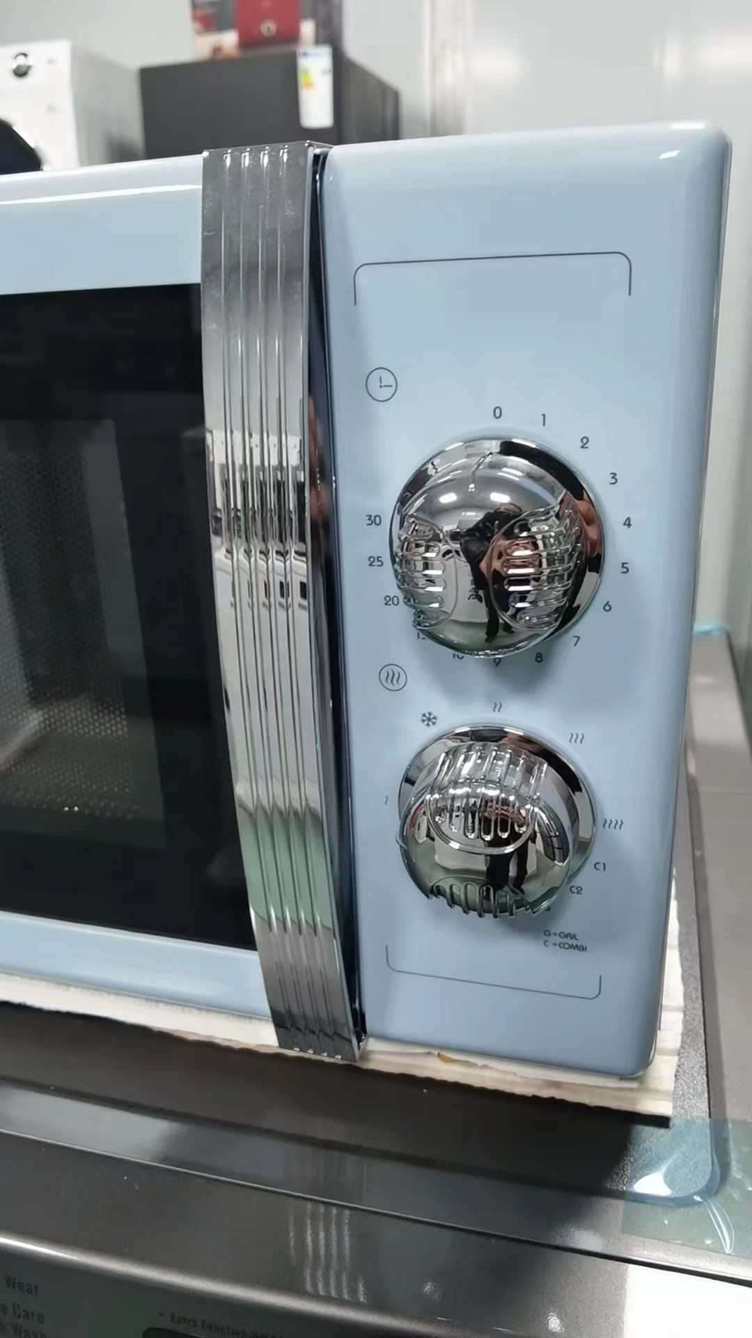 Microwave Oven 23 litre capacity mini small home carousel microwave oven