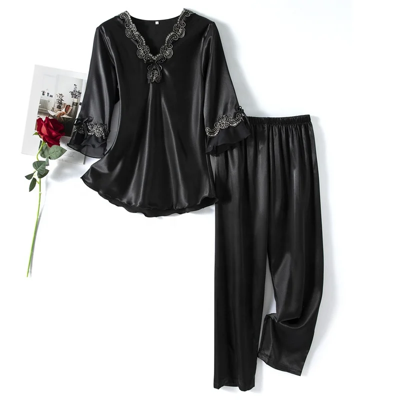 2024 Hot selling  Luxurious Silk Women Pajamas Set for Summer Night  Plain Color Satin Sleepwear For Women