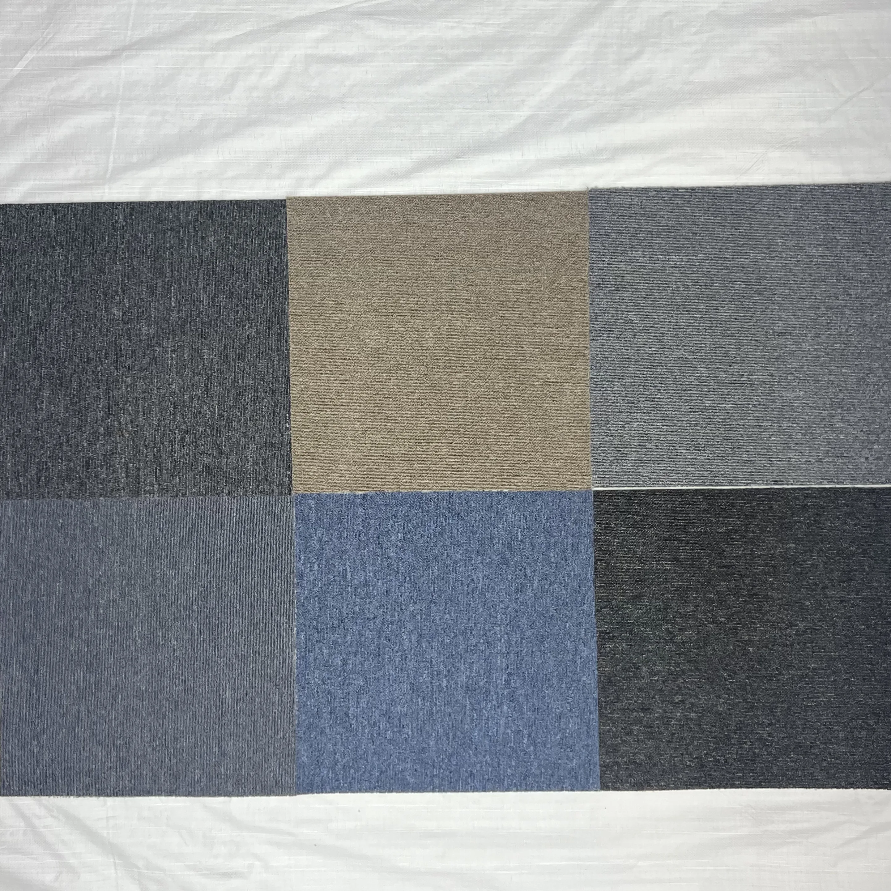 High Quality Luxury 100% Pp Carpet Tiles Office Oem Office Commercial Carpet Tiles 50x50cm Squares Carpet Factory