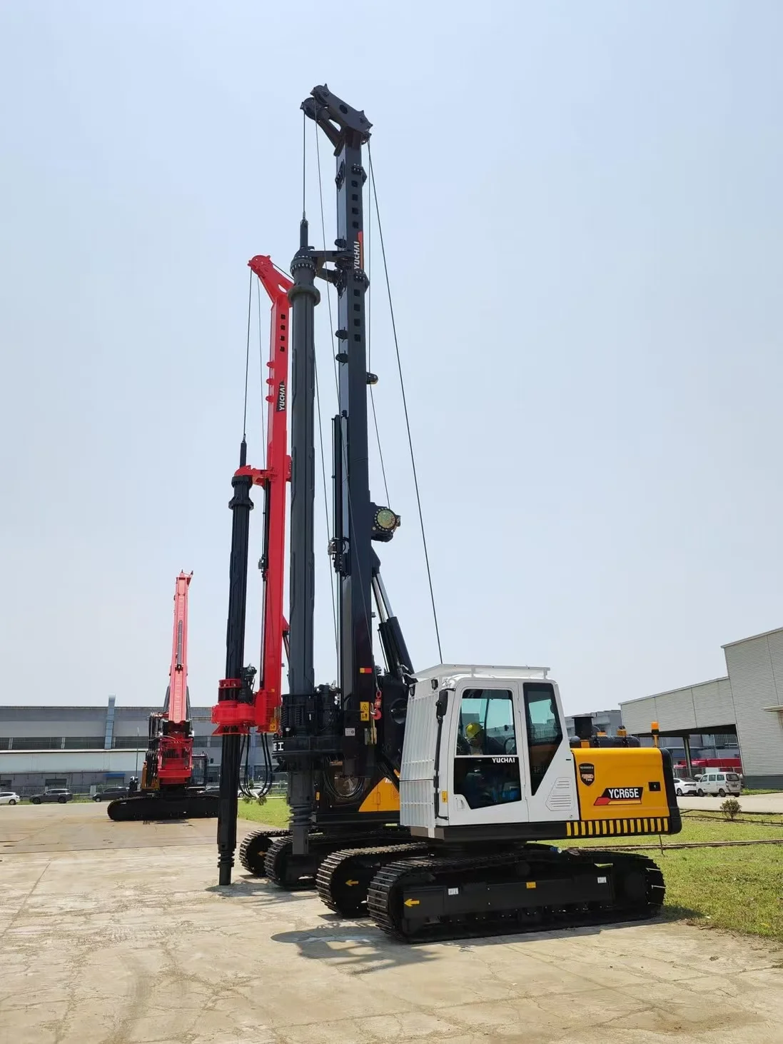 Factory Supply Yuchai Small Hydraulic Rotary Drilling Rig Ycr65E with 27m Drilling Depth