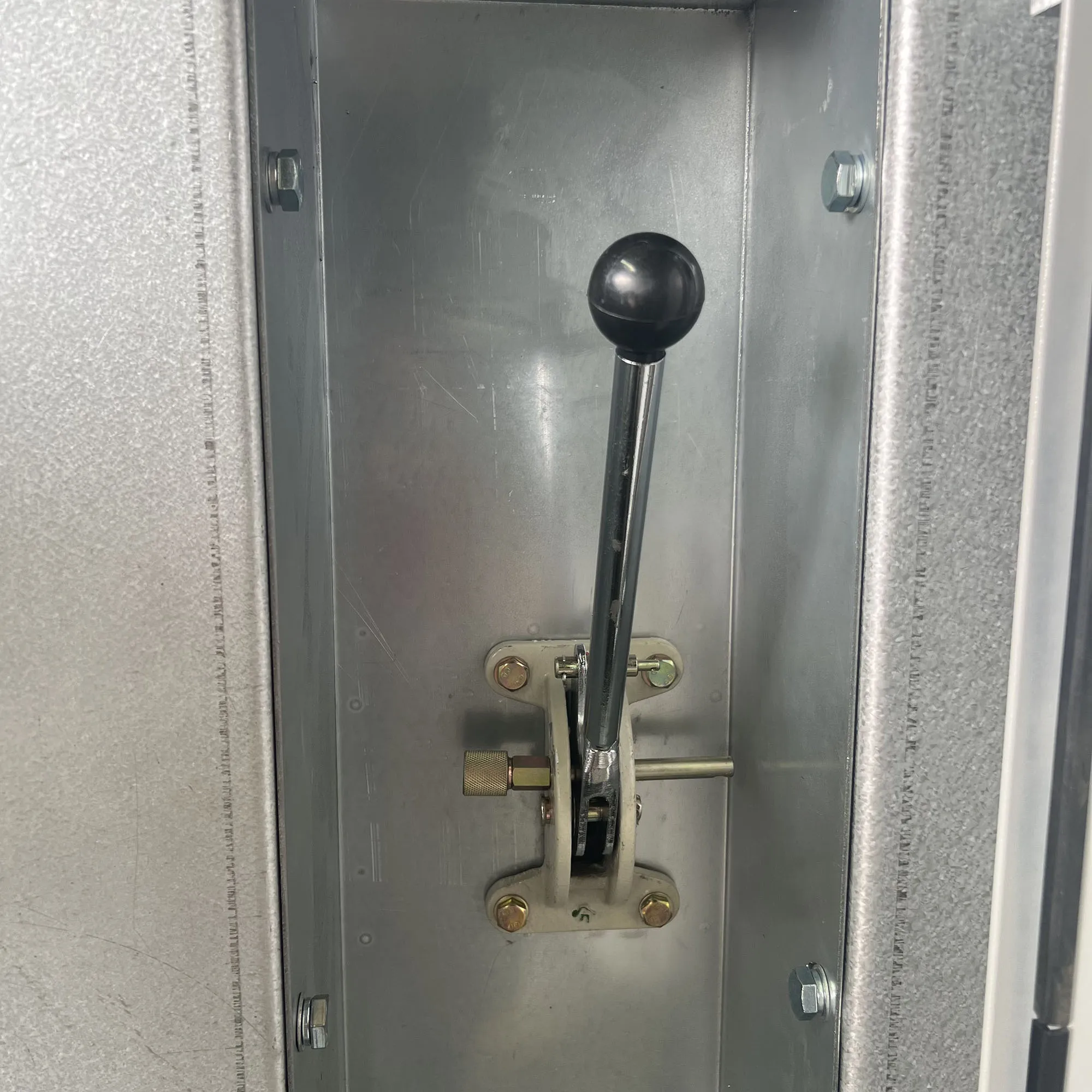 INKAY Distribution Box Accessories Mccb Electrical Components