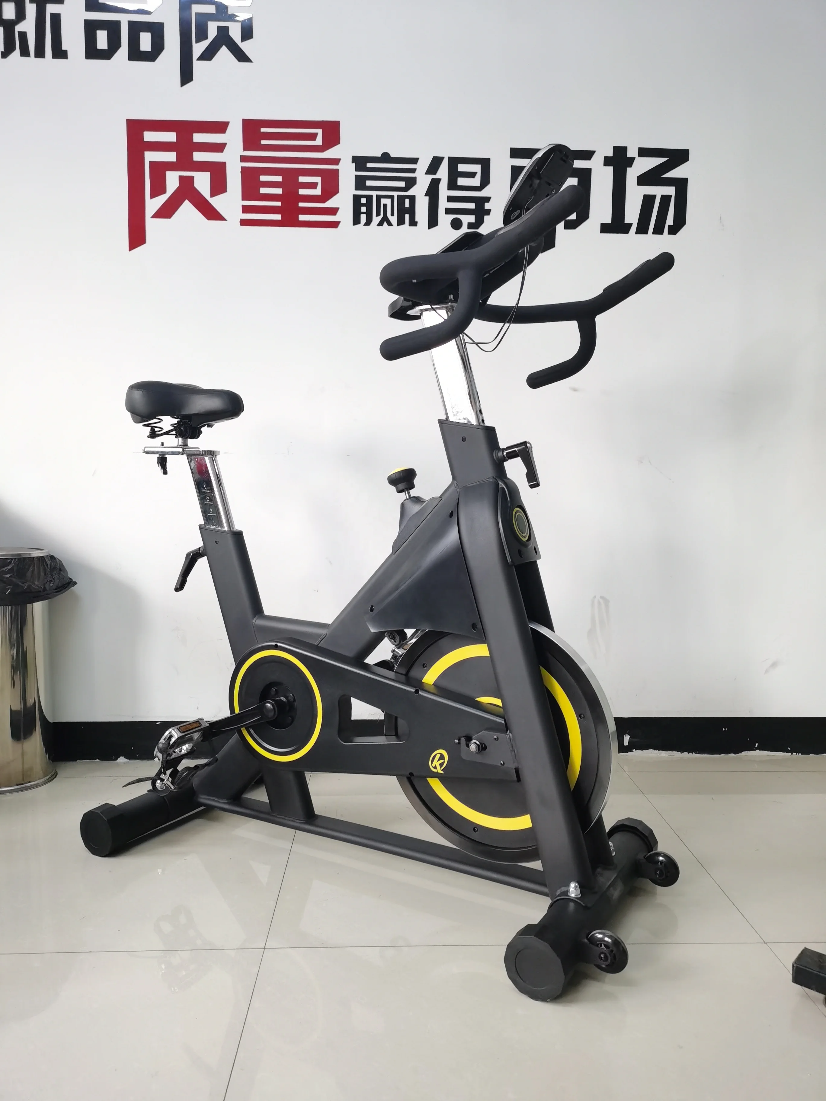 15kg Flywheel LCR Screen Commercial Body Fitness Gym Sports Exercise  Commercial  Spinning Bikes