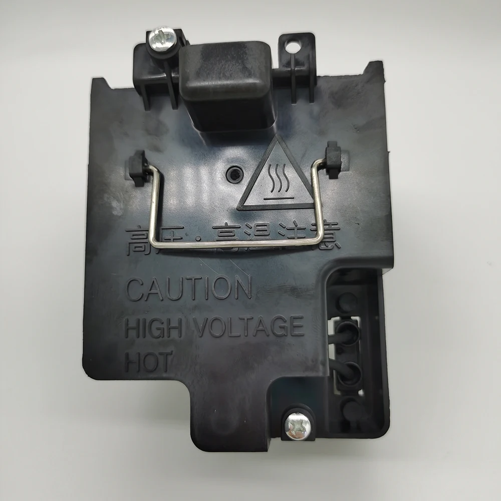 POA-LMP100  High Quality Projector Lamps with Housing for Sanyo PLC-XF46 PLC-XF46E PLC-HD2000 POA-LMP100