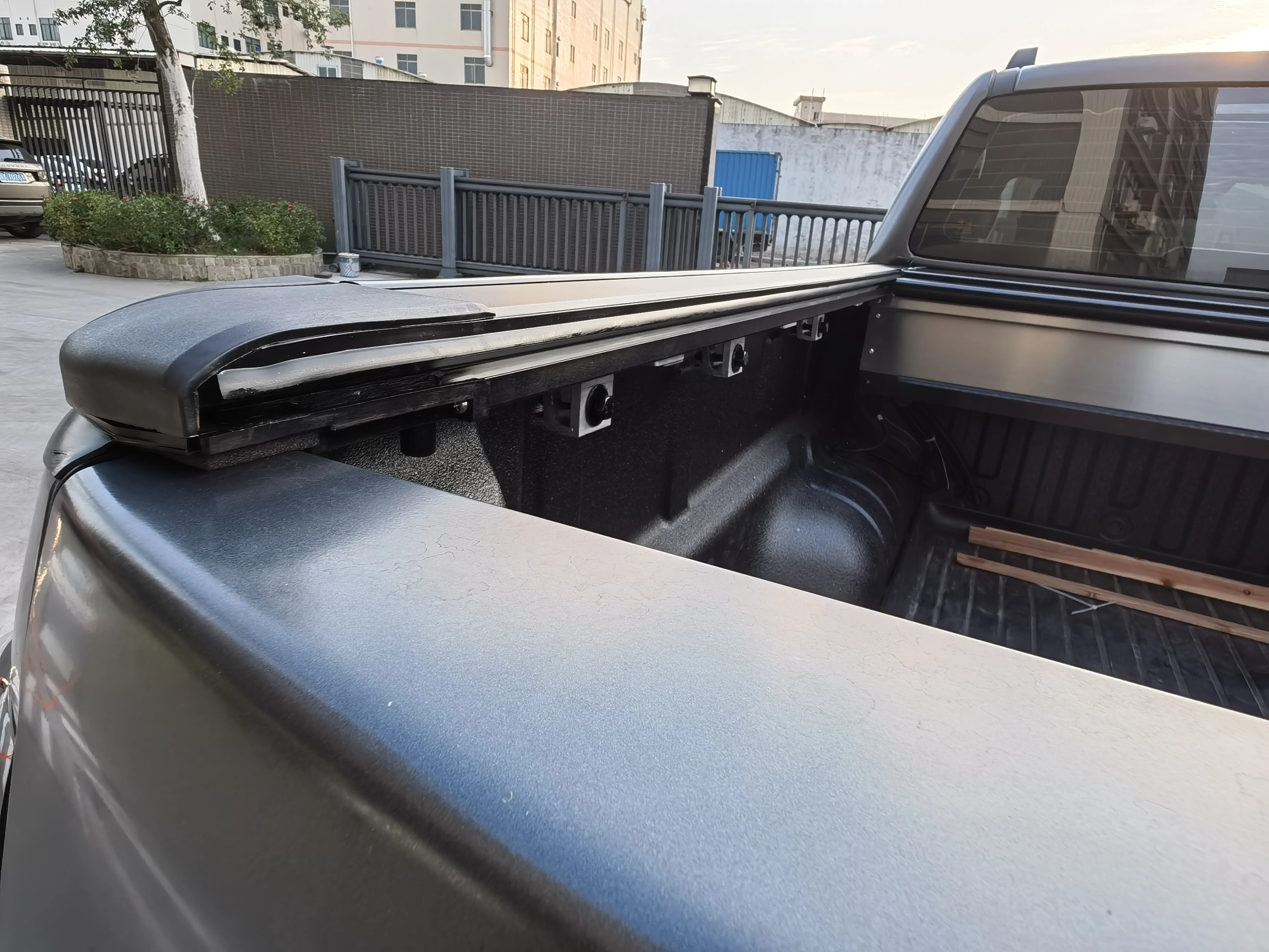 Dedicated for 2009+ DODGE RAM 6.4FT  electric  roller lid Tonneau Cover for tacoma HILUX TOYOTA PICKUP tonneau cover