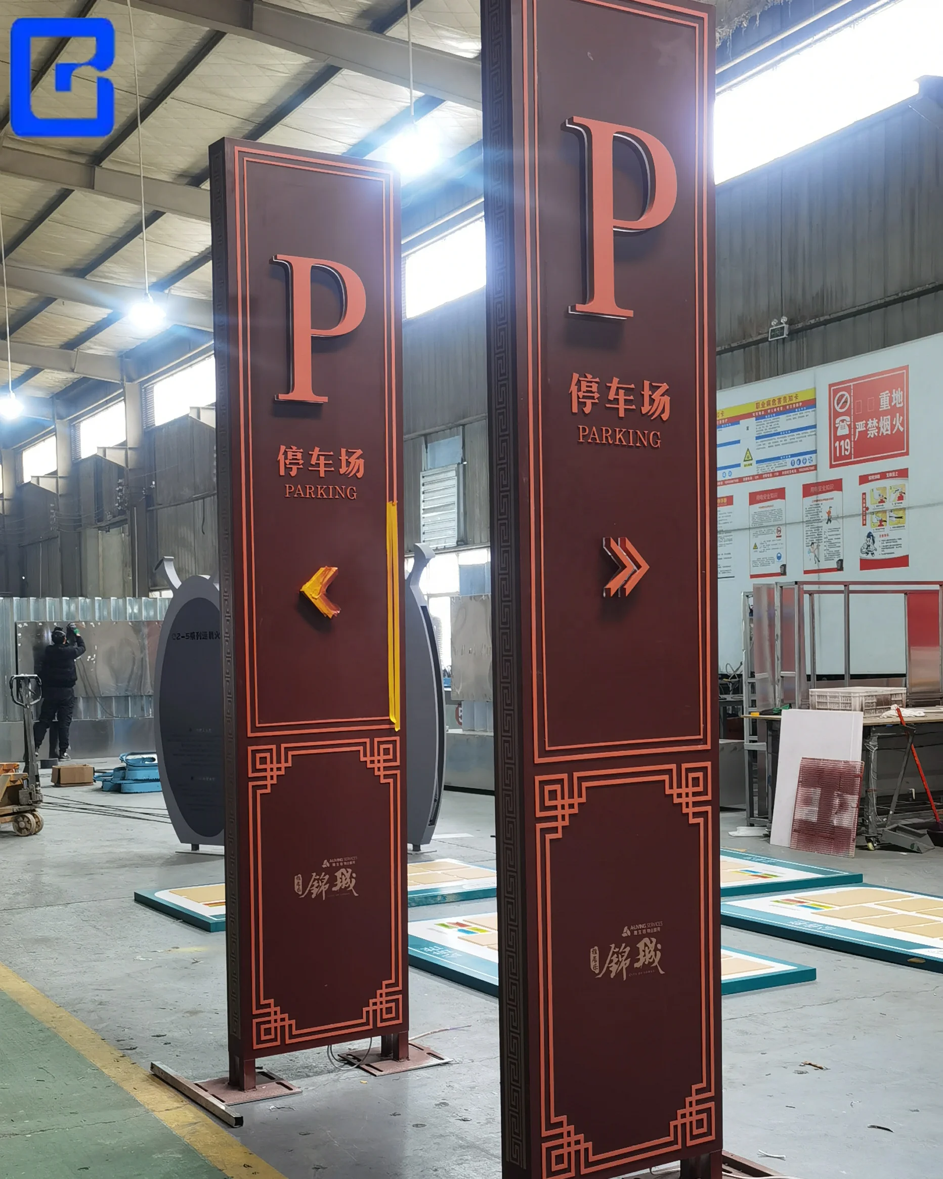 Manufacturer price wayfinding sign parking lot led business sign advertising led pylon sign outdoor