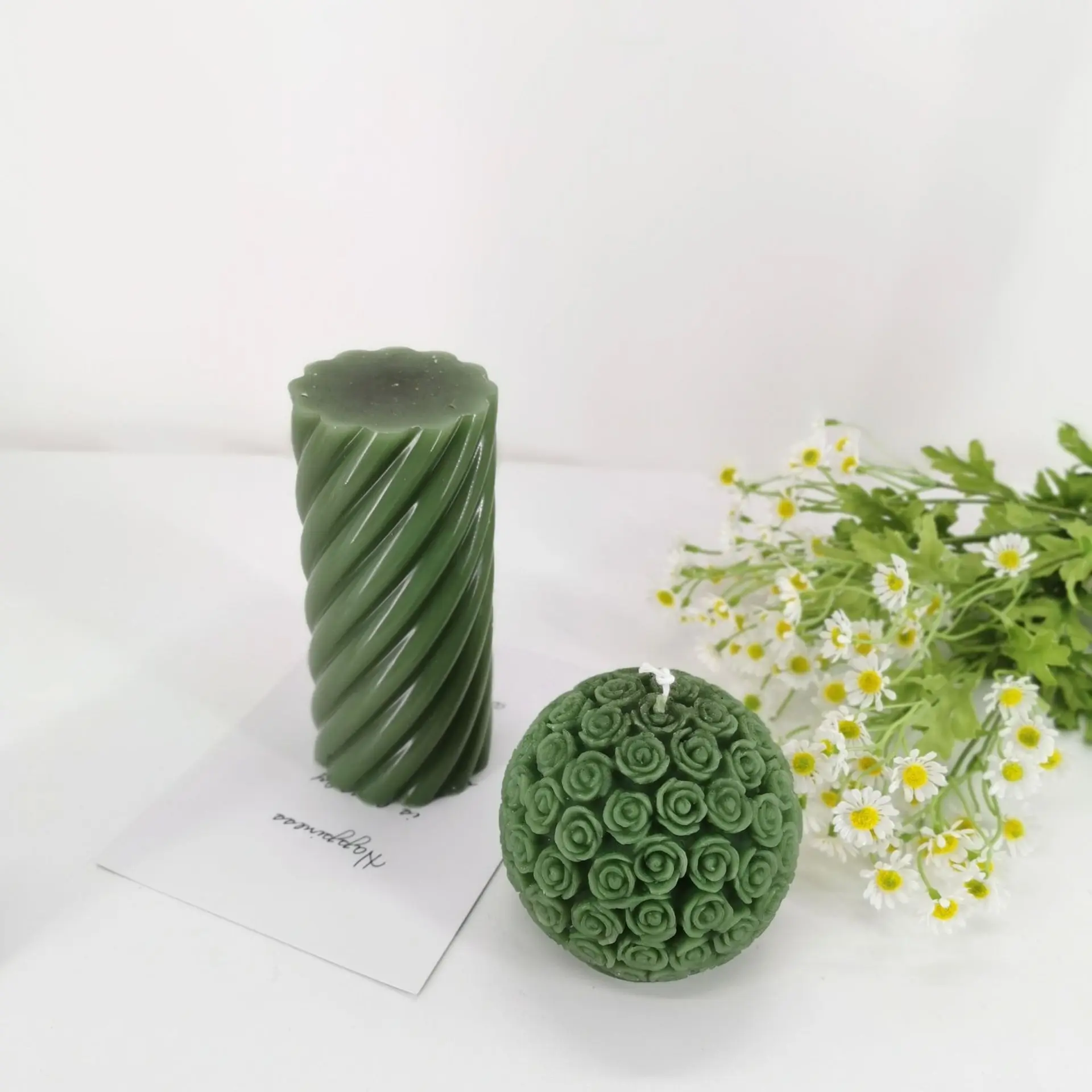 Diy Handmade Candle Mould Artistic Taper and Candle round Spiral Mold Aromatherapy Candle Plastic Mold Manufacturer