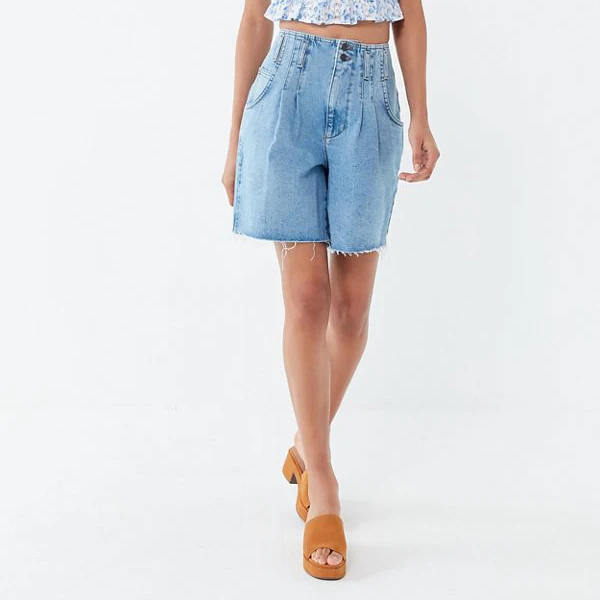 High waist pleated denim Bermuda medium length jean shorts for woman