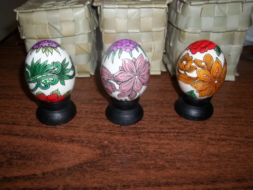 Bali Folk Art Ostrich Egg Painted Wood Gift Easter Decoration Ornament