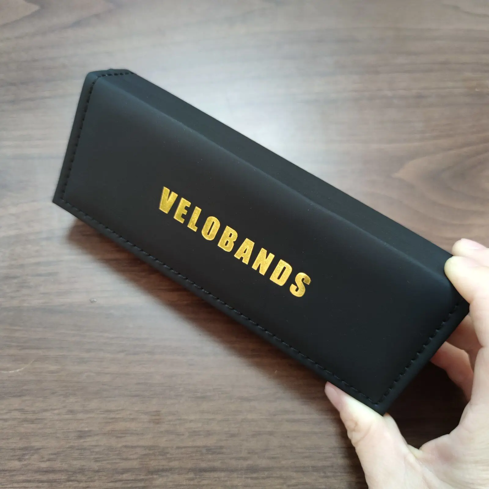 Factory sales cheap price LOW MOQ Customized print logo pu black leather any color available long watch box accept custom