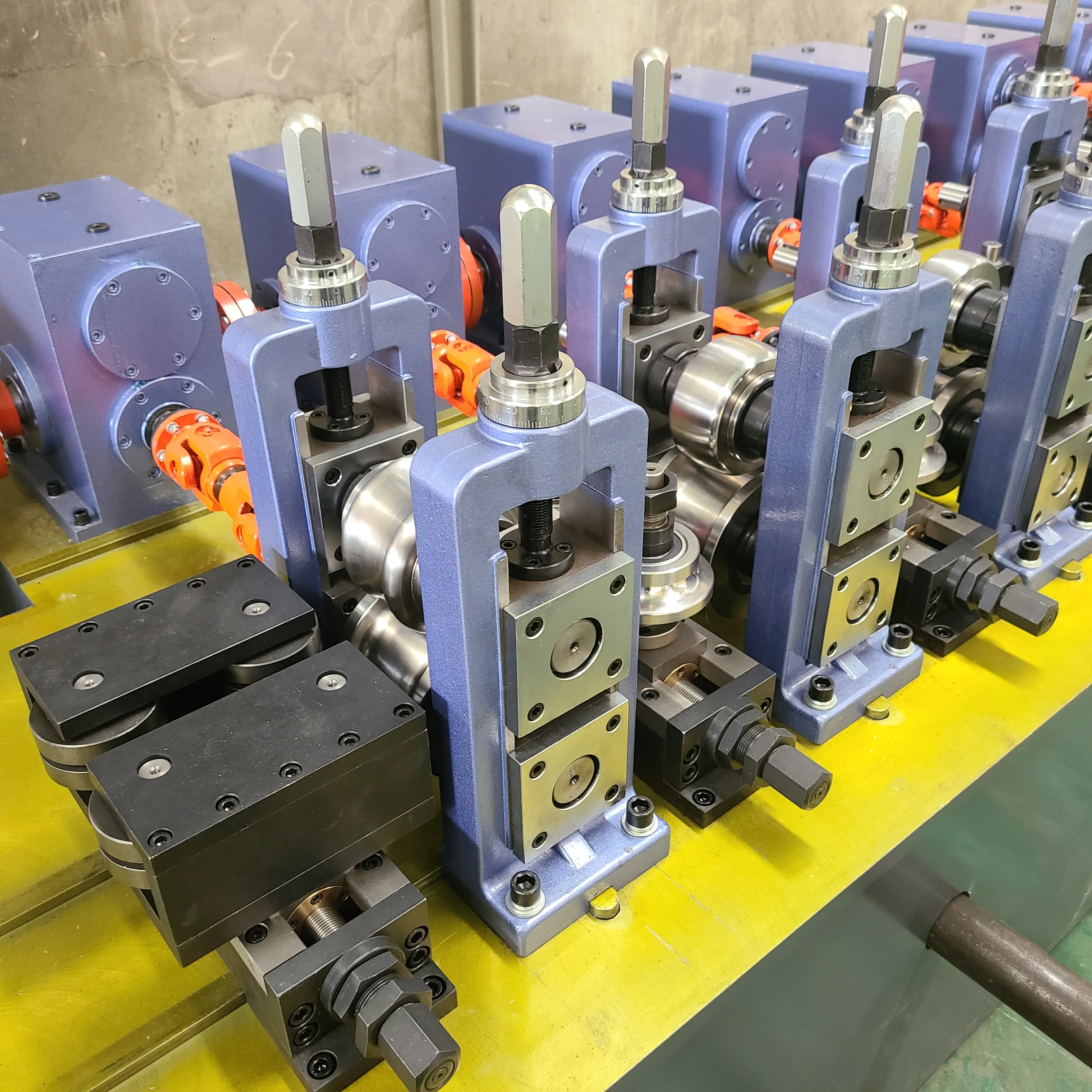 Китайская экономичная промышленная машина для производства труб из нержавеющей стали для круглых/квадратных/прямоугольных труб