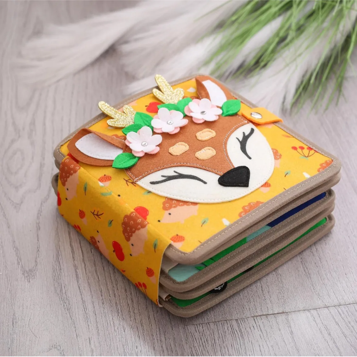 New design Felt Toy for Baby Kids Felt Quiet Book Deer 3D Fabric Busy Book for 3-6 Year Old Boys/Girls Busy Book