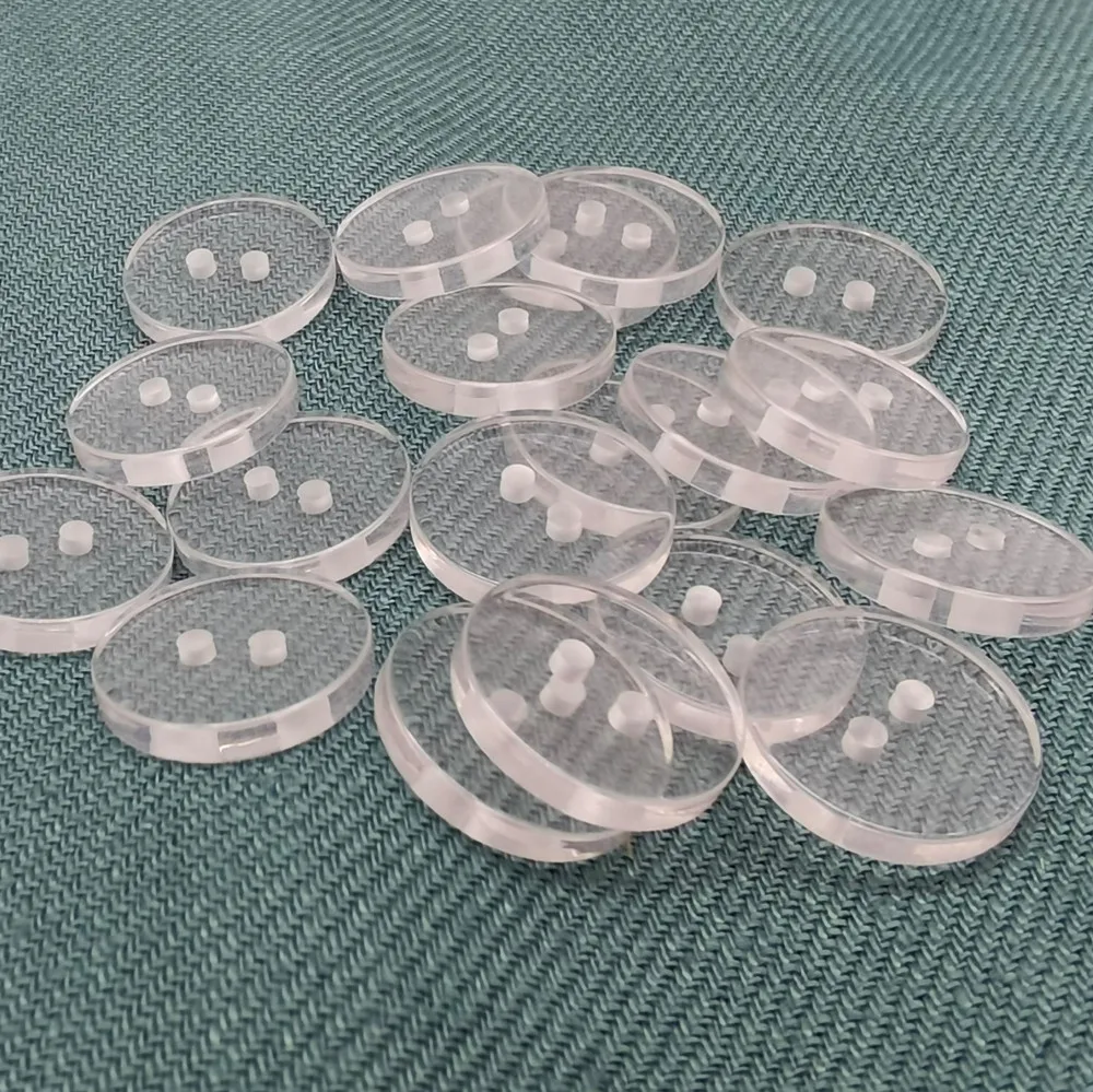 15mm 24L 2 holes clear color plastic polyester resin button in clear color