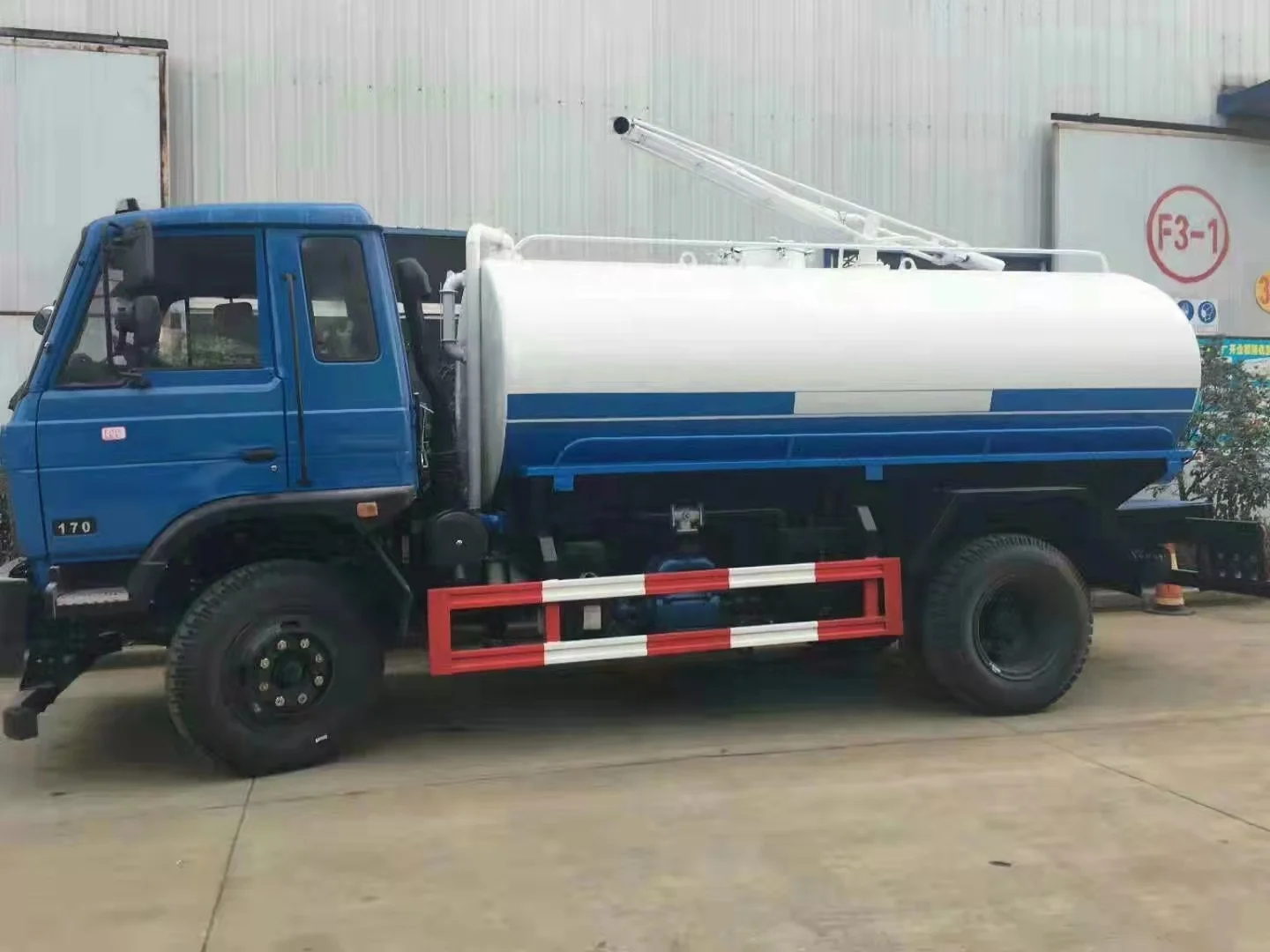 Высококачественный dongfeng новый 4x2 10000L 10 куб. М фекальный всасывающий грузовик на