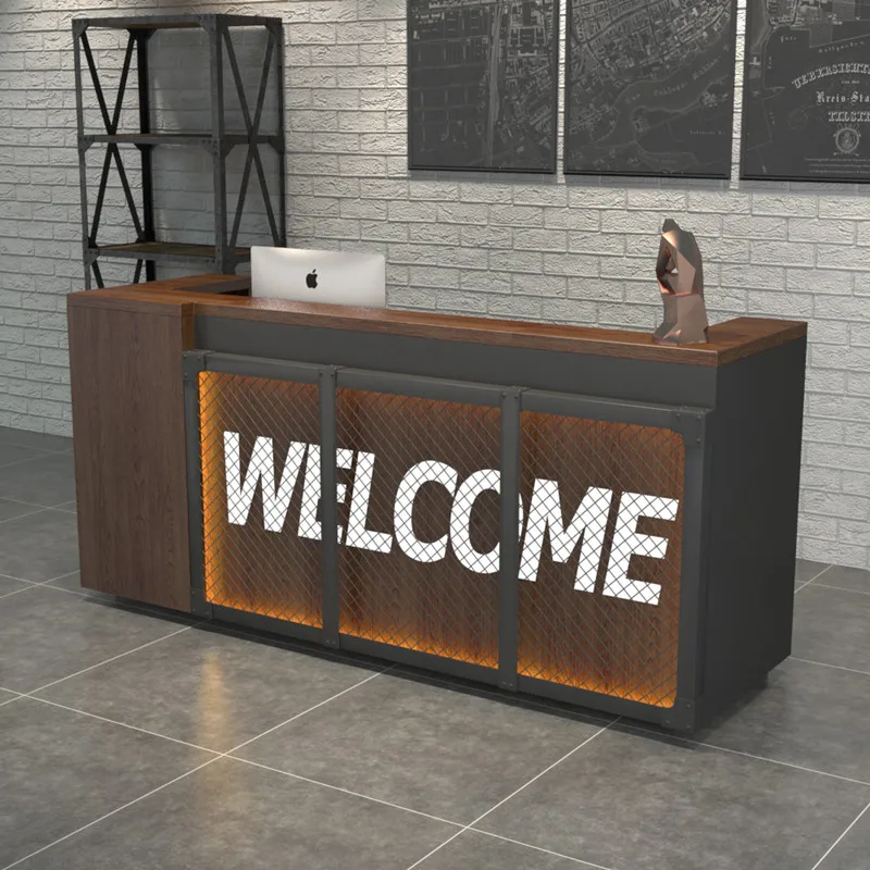 Ретро промышленный ветровой кассир магазин одежды небольшой бар железный компания входная стойка