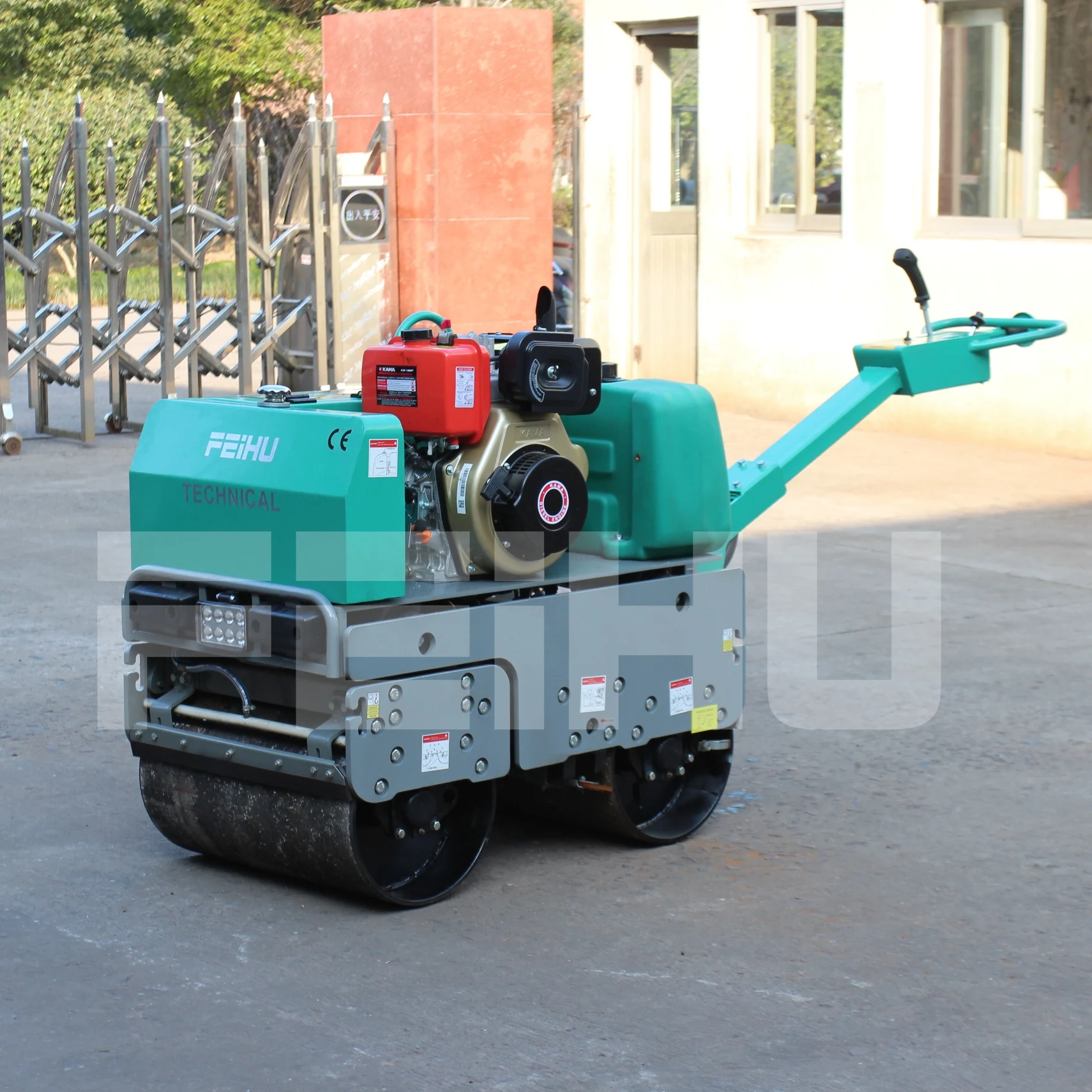 
Road Roller Compactor FHR-600AT Turn Able Mini Compactor Roller 