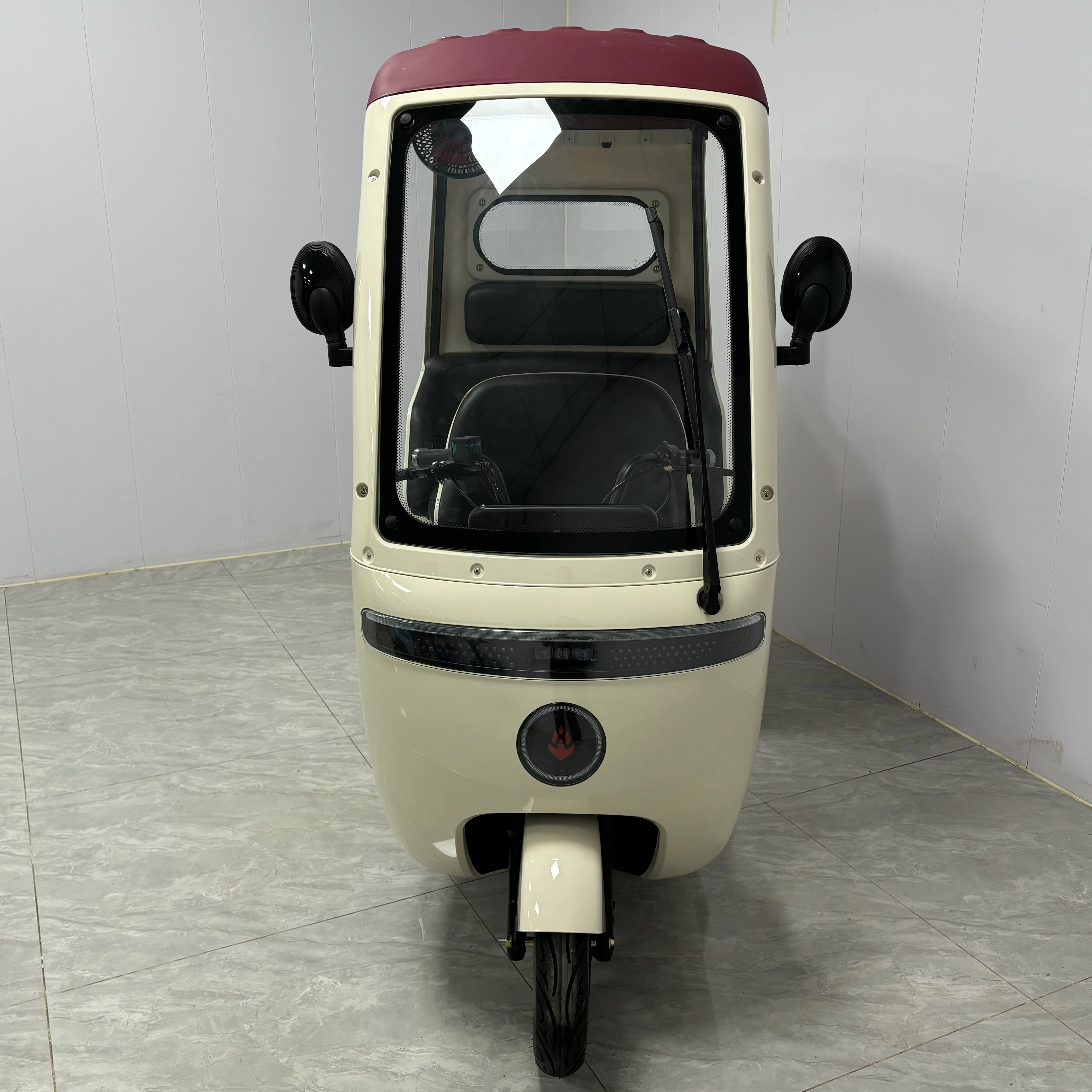 Factory New Premium Edition Tricycle Adult Electric Tricycle With Covered Electric Tricycle